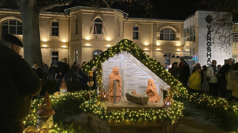 ADVENTI GYERTYAGYÚJTÁSOK