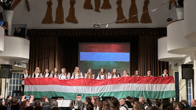 AZ 1848-1849- ES FORRADALOM ÉS SZABADSÁGHARC HŐSEIRE EMLÉKEZTÜNK