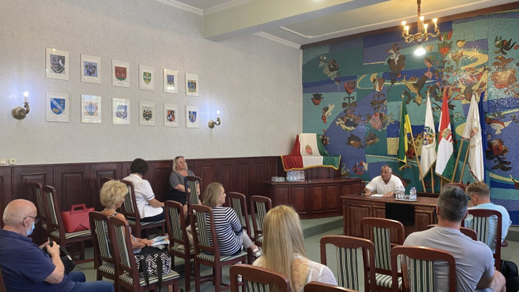 FOLYTATÓDIK AZ ÚT ÉS JÁRDAFELÚJÍTÁSI PROGRAM