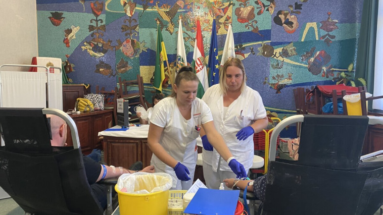 KÖSZÖNET A VÉRADÓKNAK