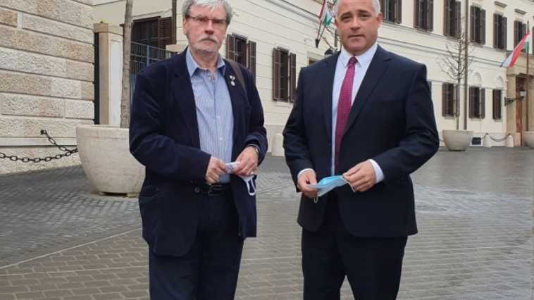 ​MINISZTERELNÖK-HELYETTESI TALÁLKOZÓ-BALATONFÖLDVÁRRÓL EGYEZTETTEK A KARMELITA KOLOSTORBAN