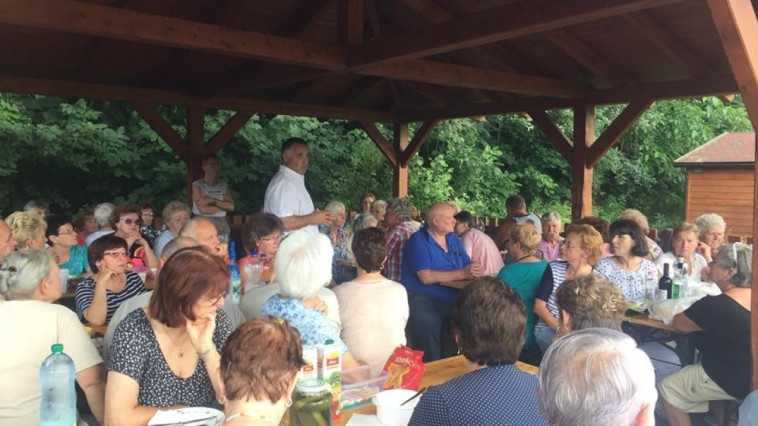 ​Nyugdíjas Juniális