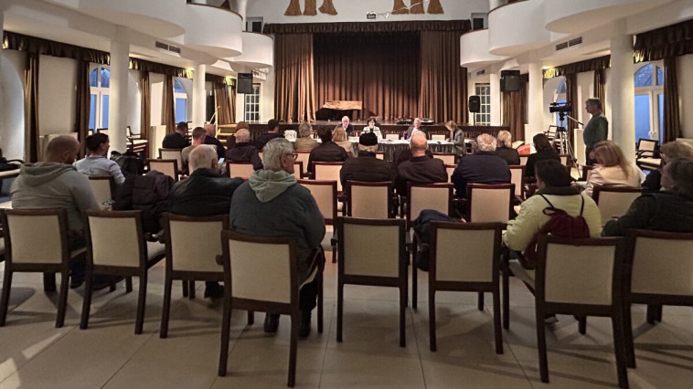 STABIL MŰKÖDÉS, FOLYTATÓDÓ BERUHÁZÁSOK- ISMÉT 3 MILLIÁRD FORINT FELETT BALATONFÖLDVÁR KÖLTSÉGVETÉSE