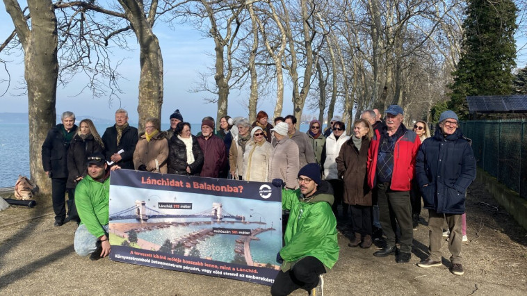 TILTAKOZÁSSAL EGYBEKÖTÖTT SAJTÓTÁJÉKOZTATÓT TARTOTT A PÁRBESZÉD TÁRSELNÖKE ÉS A „FÜGGETLEN” HELYI CIVIL SZERVEZET ELNÖKE AZ E-KIKÖTŐ ÉPÍTÉSE KAPCSÁN