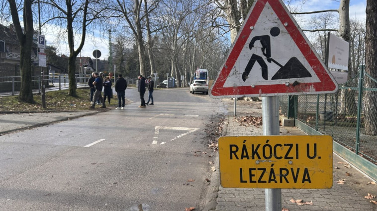 ÚTLEZÁRÁS A RÁKÓCZI UTCÁBAN